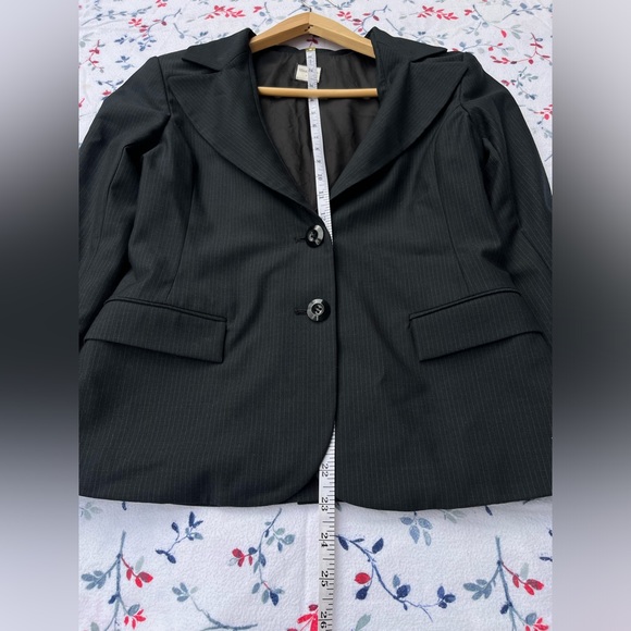 New Aritzia Babaton Blazer Jacket - Picture 9 of 11